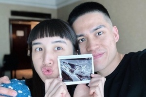 广州男篮球员陈盈骏妻子宣布怀孕喜讯