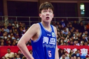 青岛男篮新星杨瀚森谈篮球人生和偶像