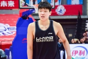 青岛男篮新星杨瀚森：对U19世界杯的感受和未来展望