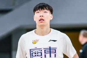 广东男篮遭受惨败，天津以詹姆斯为核心获胜