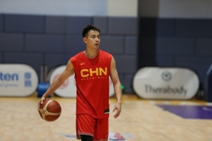 中国男篮开展集训，赵继伟希望年轻球员完成任务