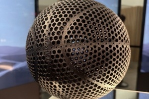 👀威尔胜推出3-D印花篮球Airless Gen1 零售价$2500限量100个