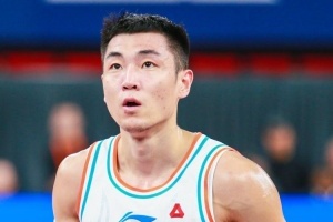 山东男篮球员高诗岩：除了打球 还想成为宇航员