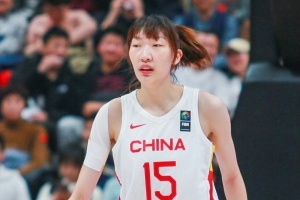 中国女篮热身赛惨败西班牙女篮，备战奥运局势堪忧