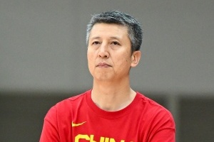 郭士强出任中国男篮主教练 专家分析与思考