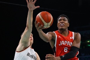 日本男篮不敌德国 输20分展现进步
