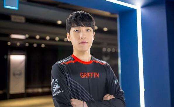 韩服第一猛人 GRF打野Tarzan大小号均排名韩