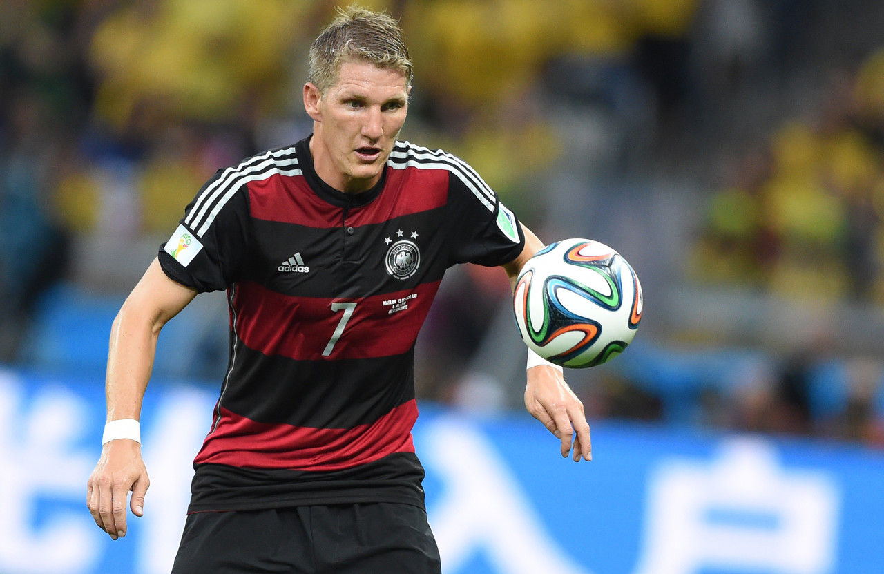 小猪：现在的德国不是正常的球队 希望欧洲杯主场球迷为德国加油