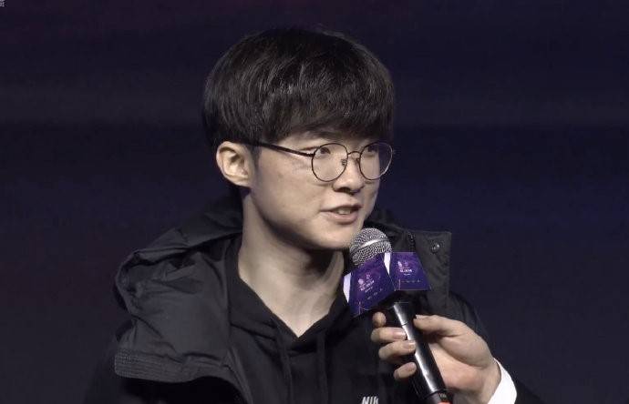 Faker:最近没有谈女朋友的计划 S10一定会拿到