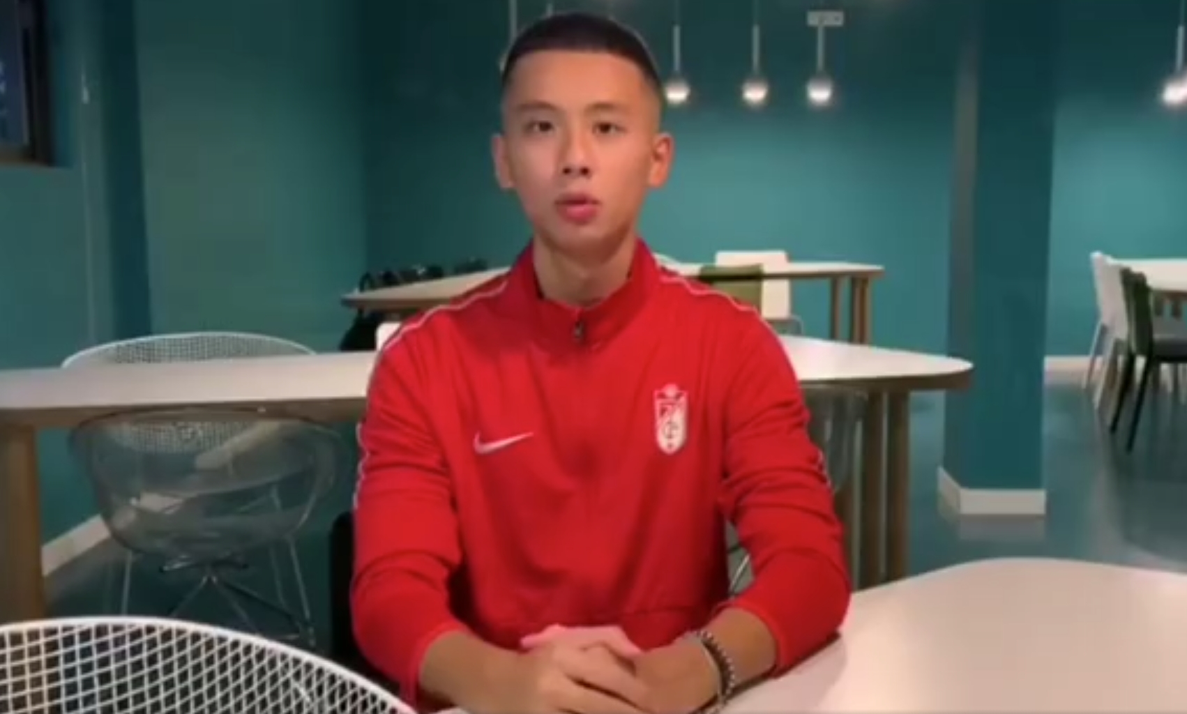 【球盟会】记者：海外球员助阵U21国青 黎腾龙率先赴克罗地亚报到