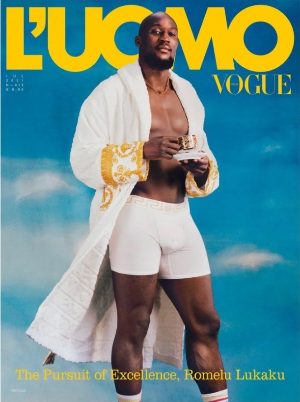 骚气十足,卢卡库登时尚杂志VOGUE封面