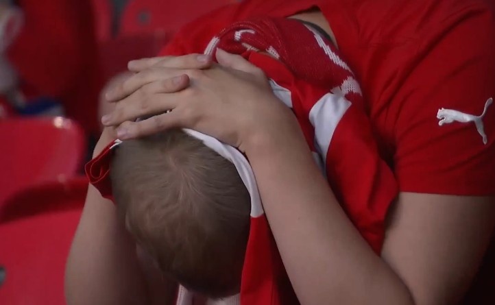 越位在先!阿瑙托维奇进球无效,意大利逃过一劫