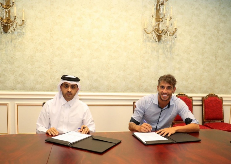 正式亮相！哈维-马丁内斯签约卡塔尔体育，将身披8号球衣