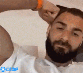 今日趣图:互换交易?巴萨是专业的