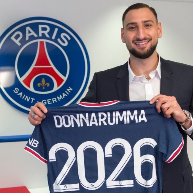 今日趣图:互换交易?巴萨是专业的