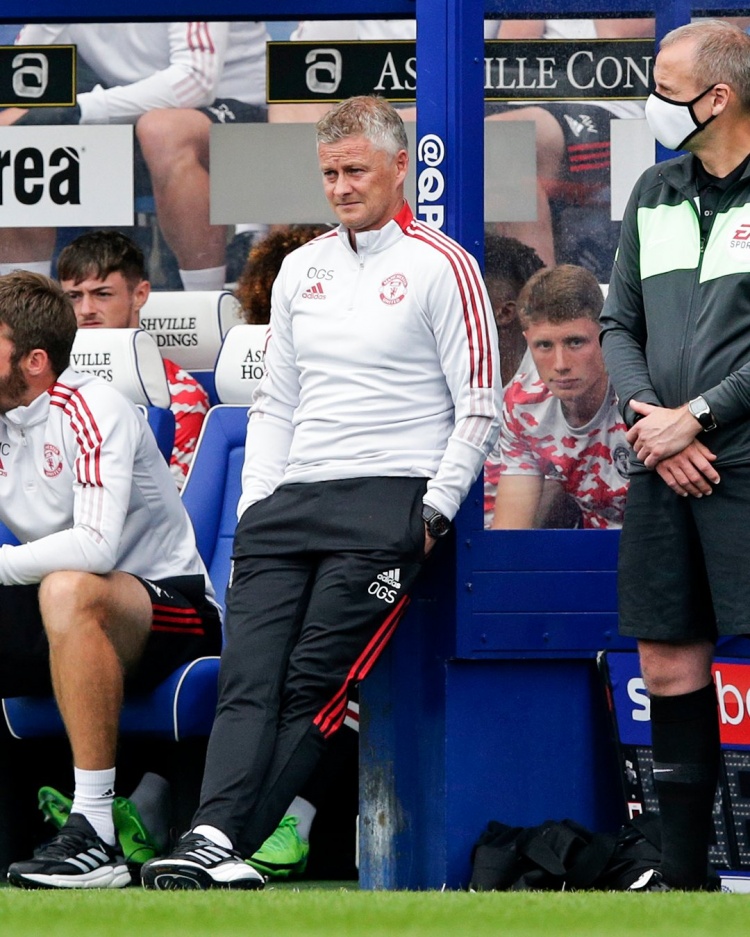 今日趣图：保温杯在手！冠军抢不走！