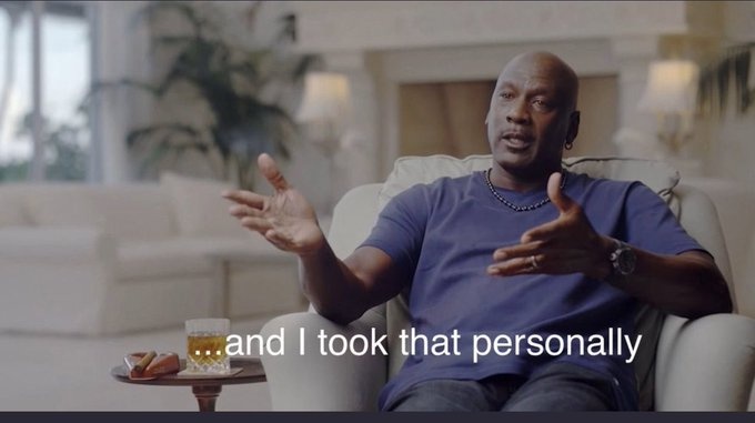 今日趣图：美洲杯冠军失业，直播跳舞维持生计