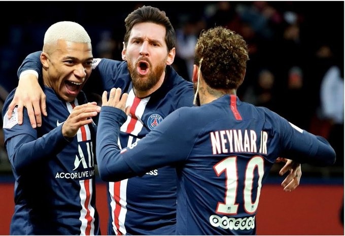 今日“趣图”：巴萨球迷的心需要多久抚平？