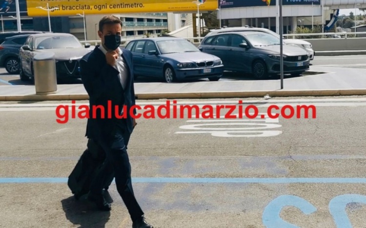 迪马:罗马总经理亲自前往伦敦+穆帅致电,意图说服亚伯拉罕加盟