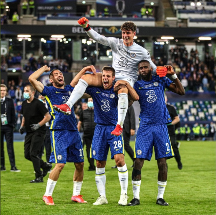 今日趣图:不会扑点的门将不是好助教