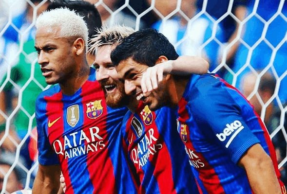 今日趣图：这沉醉的表情，一定是爱的深沉