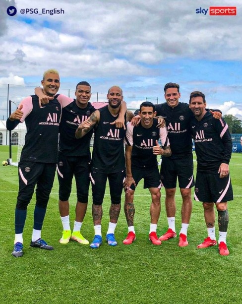 今日趣图：国家德比都凑一块儿了