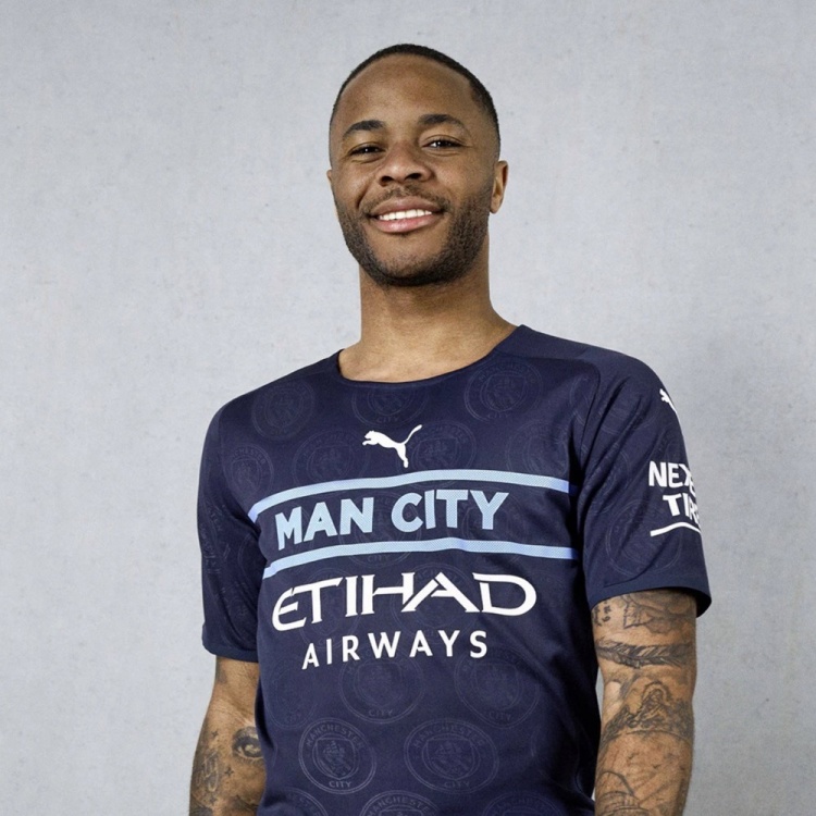 今日趣图:全世界阿森纳球迷的悲欢是相通的