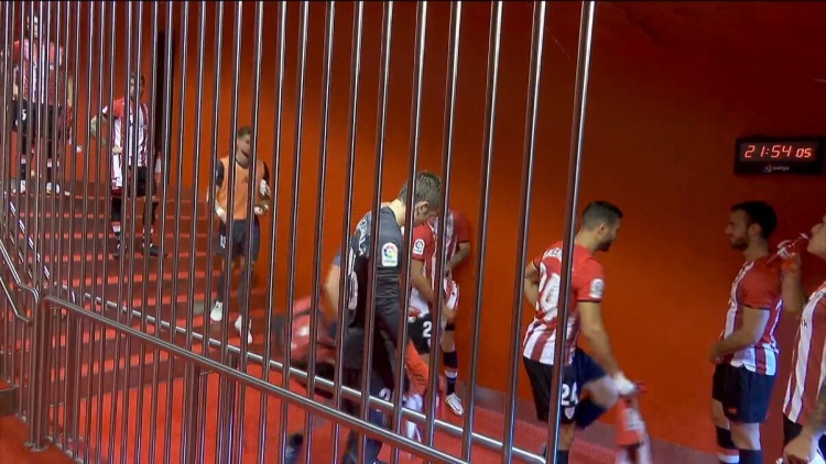 今日趣图：亿镑消费已获一球回馈