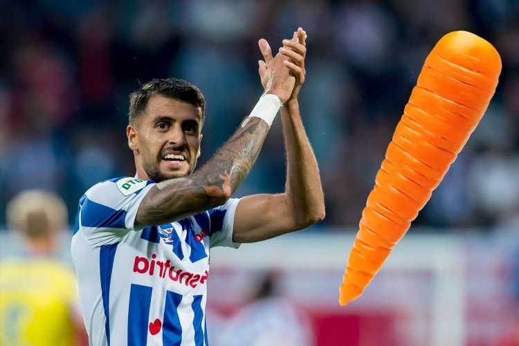 荷媒：荷甲球队海伦芬后卫拉米-凯比因吃胡萝卜导致下巴骨折