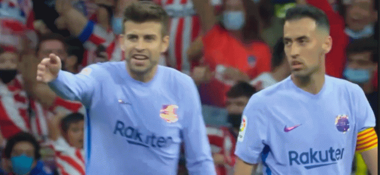 问题出在哪？巴萨丢球后，皮克、布斯克茨激烈交流