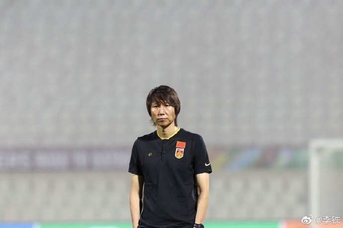 李铁:掌声,谩骂,甚至是人身攻击,我都会微笑面对