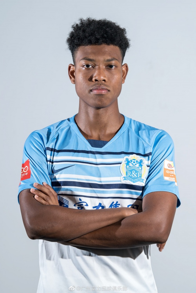 16岁261天！中非混血小将苏宇亮迎来生涯首秀