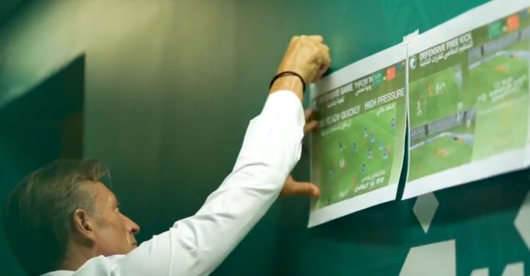 被看穿?沙特赛前准备会议：已预测到国足会摆出五后卫阵型