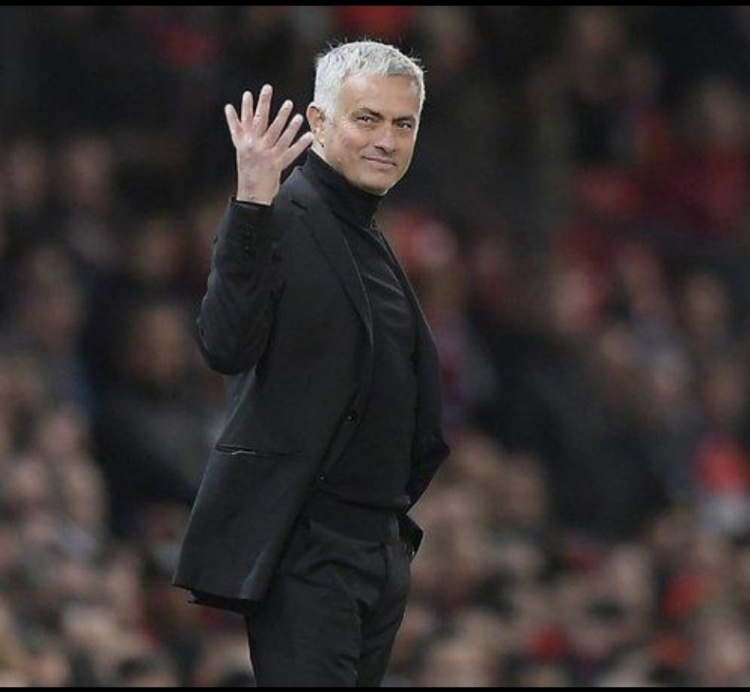 今日趣图:条条大路通纽卡