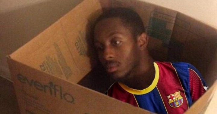 今日趣图:新假条到手,回去睡觉打游戏咯......