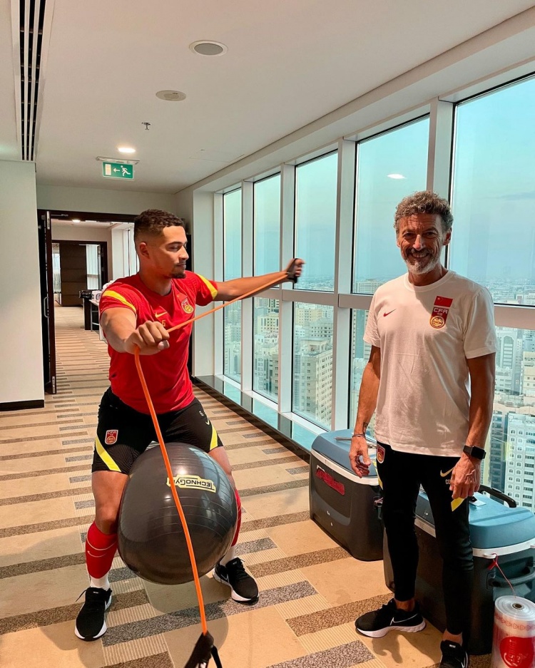 自宣!前广州队康复师科蒂重返中国国家队教练组