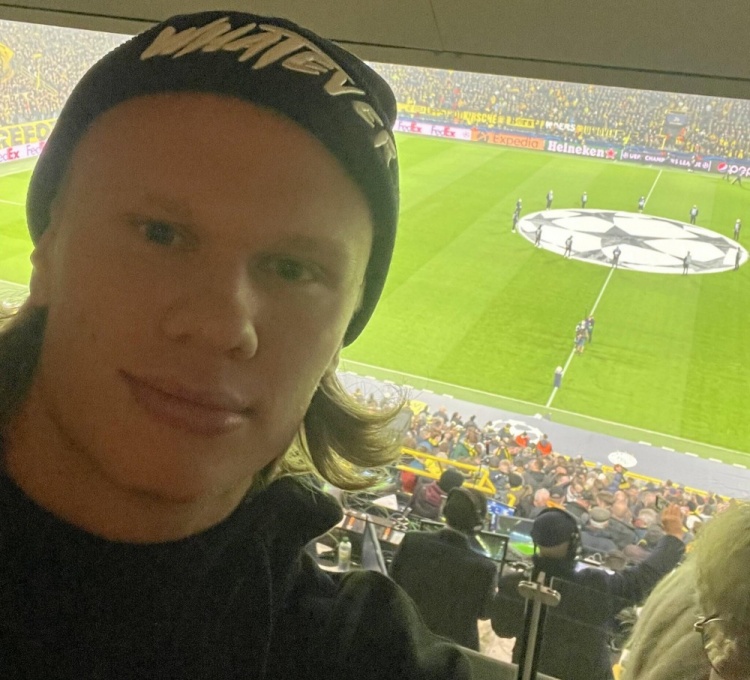 罗泽：受伤的队员应就地安心接受康复治疗，而非外出旅行周游世界