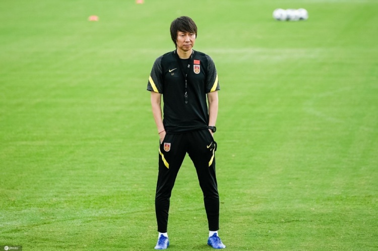 李铁的苦恼：这届国足的思想工作，是有史以来最难做的