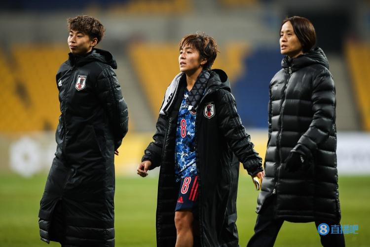王霜领衔中日韩女足现役最强11人，这套阵容战斗力如何？