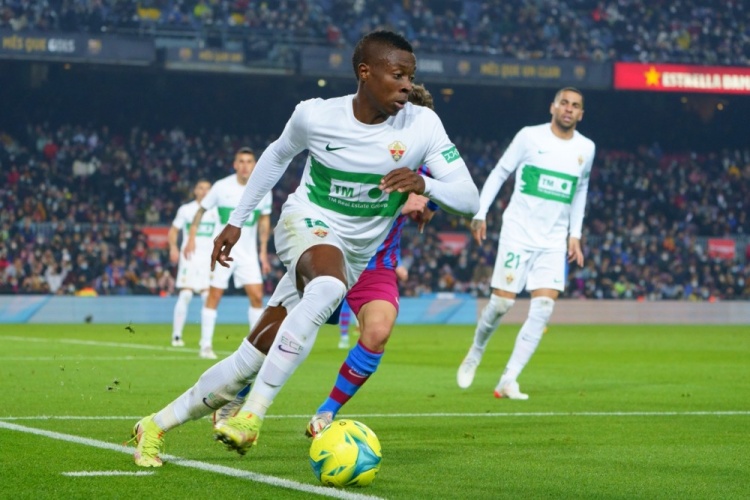 西甲第34轮前瞻:皇马夺冠在即;瓦伦西亚德比一触即发