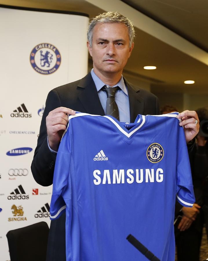 【那年今日】穆里尼奥执教蓝军首赛季即拿下英超冠军