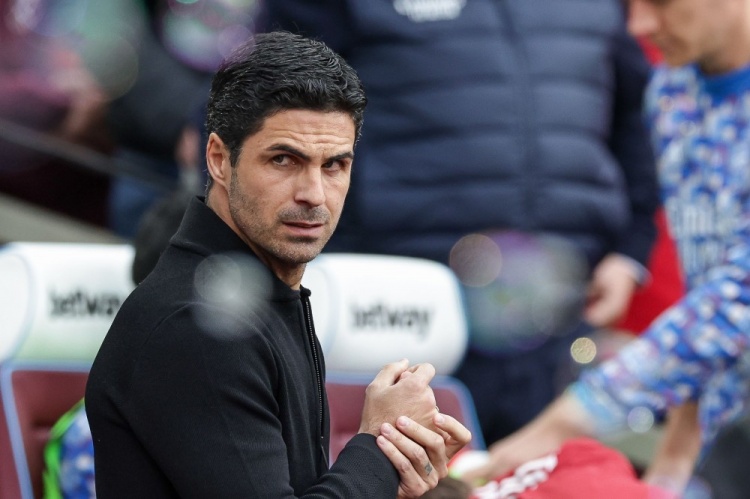 今日趣图：我等了四年，等到了皇马，但没等到你