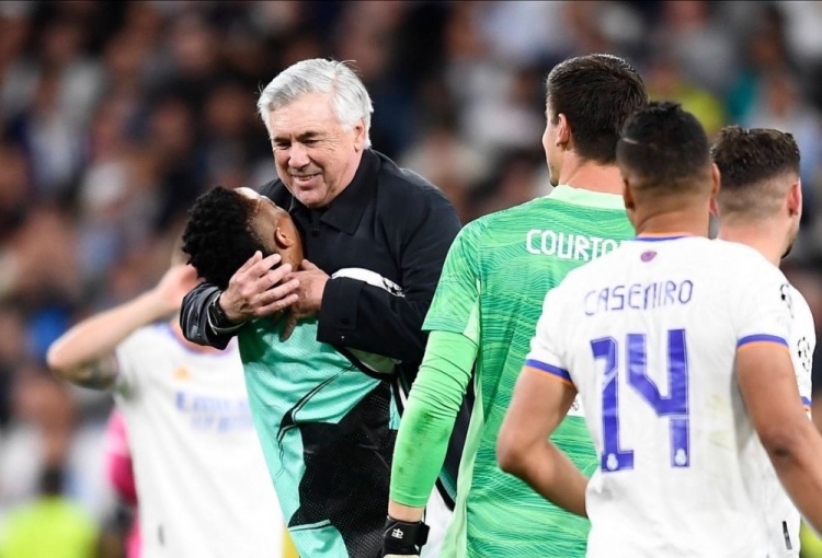 安切洛蒂社媒：神奇的旅程只剩下最后一步！加油皇家马德里！！！