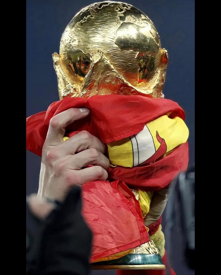 还记得那个夏天吗？?拉莫斯ins庆祝西班牙世界杯夺冠12周年