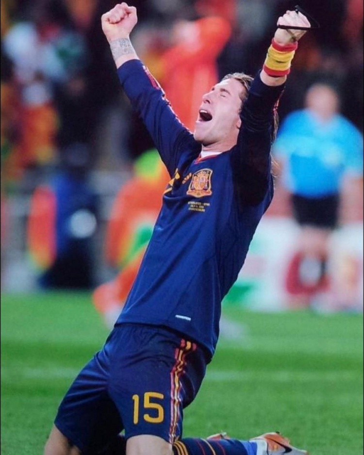 还记得那个夏天吗？拉莫斯ins庆祝西班牙世界杯夺冠12周年