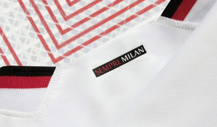 米兰新赛季客场球衣：纯白色搭配7条象征欧冠冠军的红黑条纹