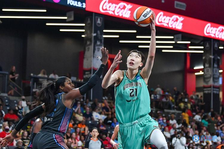 WNBA新规明年生效:球员必须于常规赛开始前报到 否则将被禁赛1年