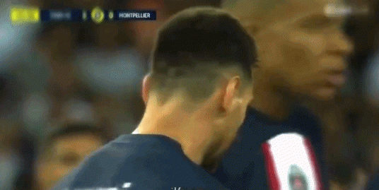 鲁尼怒喷姆巴佩：23岁球员用肩撞梅西，从未见过如此自大的球员