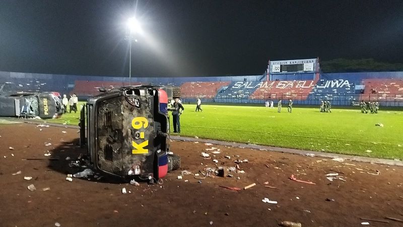 ?警方追打现场印尼球迷?媒体称印尼可能因此暴力事件被制裁