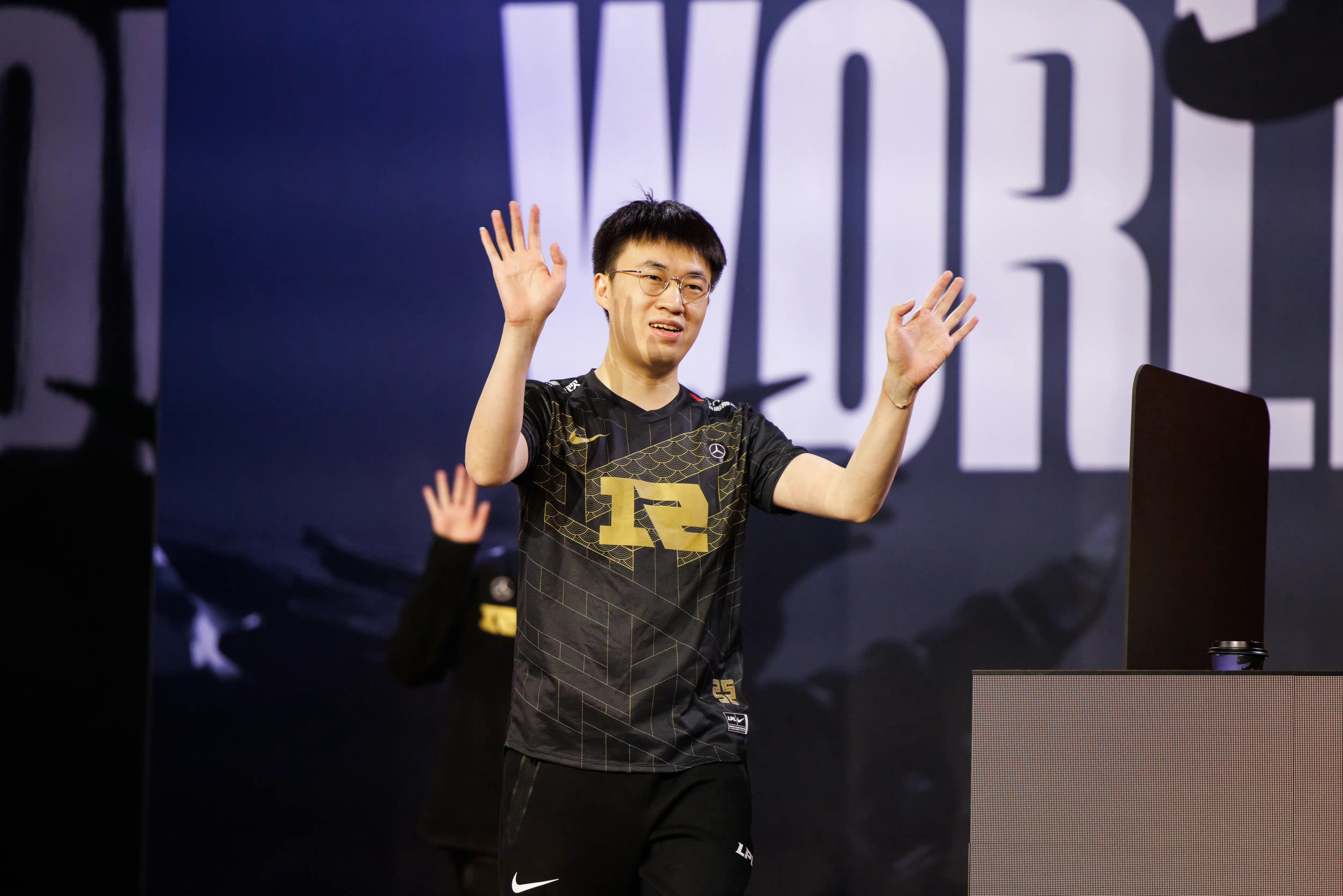 韩网热议RNG击败GEN：Wei真的是LCK杀手 中单AD的实力差距